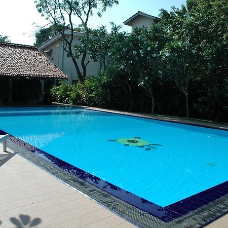 Hotel Sunflower Kataragama Esterno foto