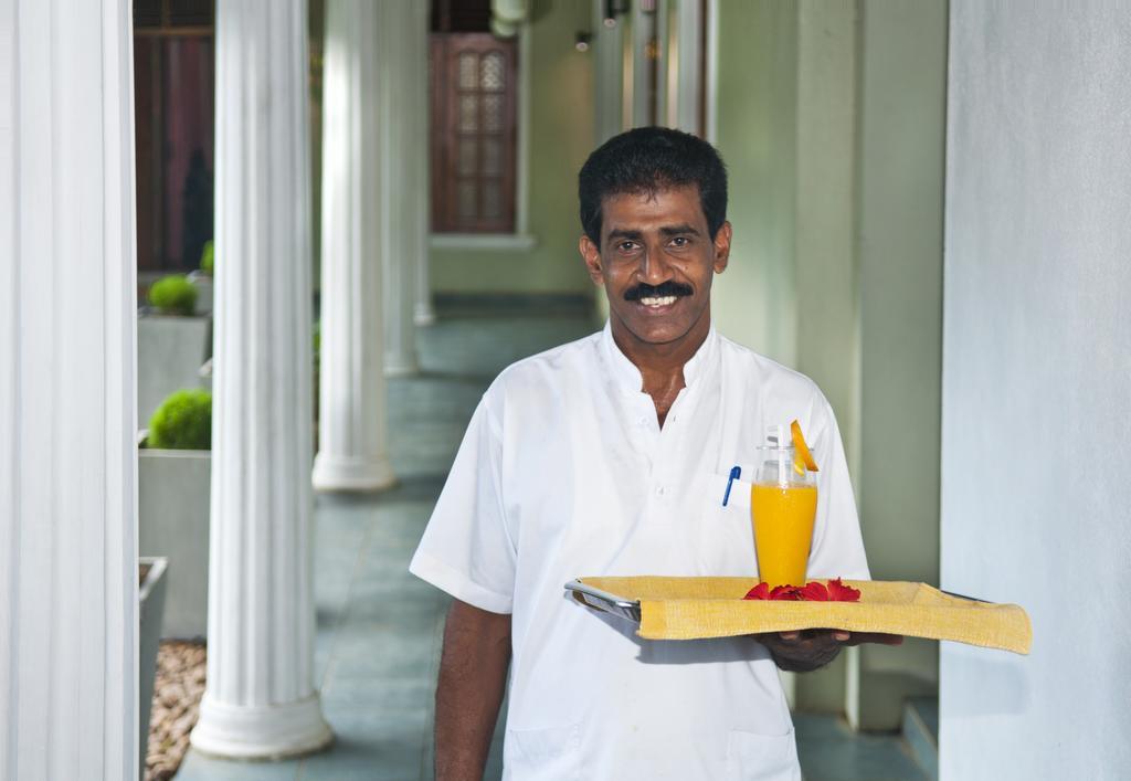Hotel Sunflower Kataragama Esterno foto